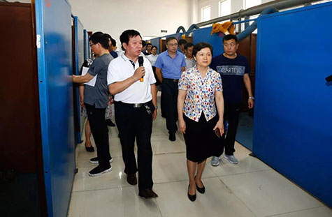 El presidente Zhang visitó la Escuela de Formación Profesional Weihua